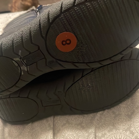 New Totes boots - Picture 7 of 7